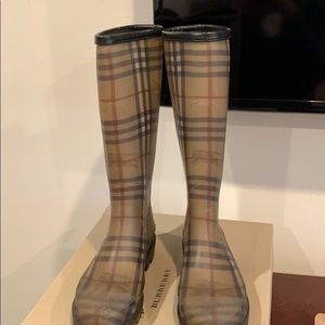 Burberry rain boots
